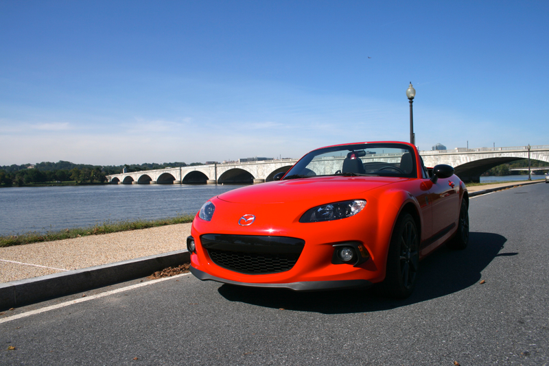 Illustration for article titled 2014 Mazda MX-5 Miata Club Edition: The Jalopnik Review